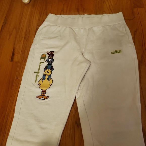 Champion x Seasme Street Set - Picture 8 of 16